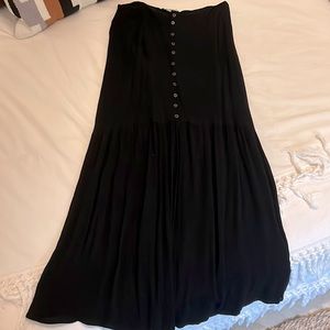 long black buttoned skirt